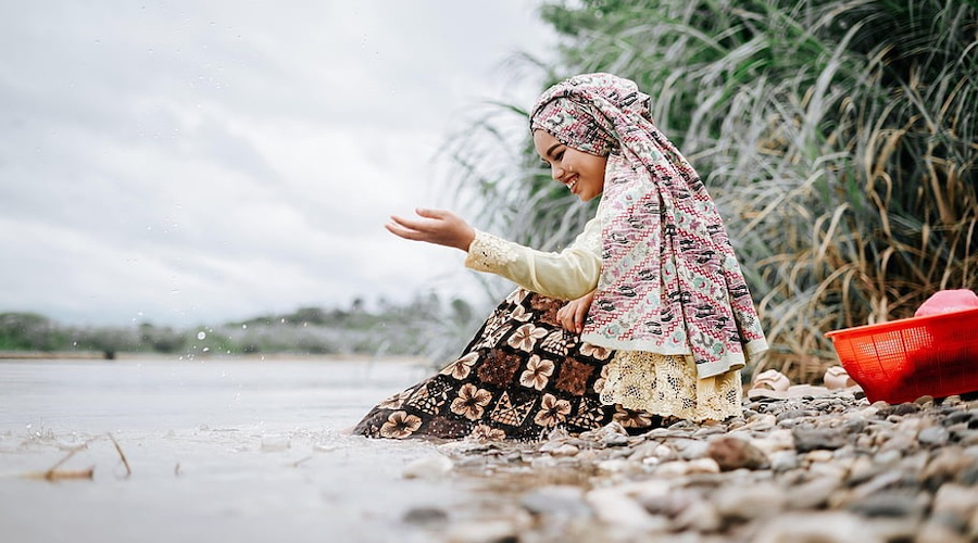 Demokrasi pro-lingkungan merangkul hak-hak alam, hutan, dan sungai. (Foto: PXBarn)